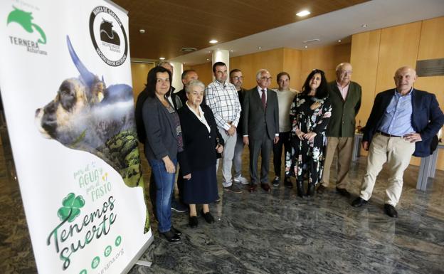 VACUNO MAYOR ASTURIANO LLEGA A LAS COCINAS ECONÓMICAS DE OVIEDO Y GIJÓN DE LA MANO DE LOS CHEFS SERGIO RAMA Y NACHO MANZANO.