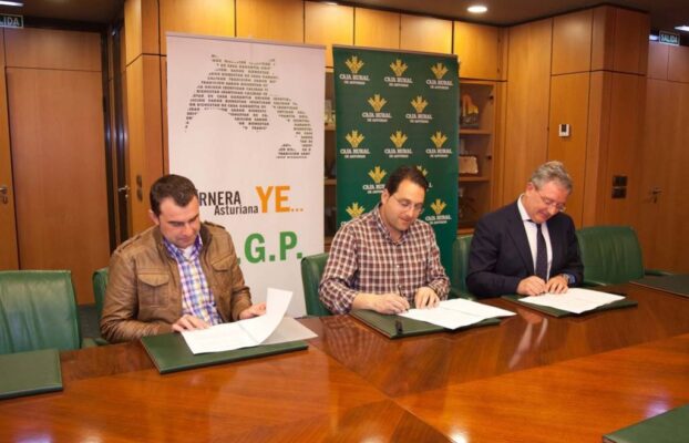 I.G.P. Ternera Asturiana firma un convenio de colaboración financiera con Caja Rural de Asturias