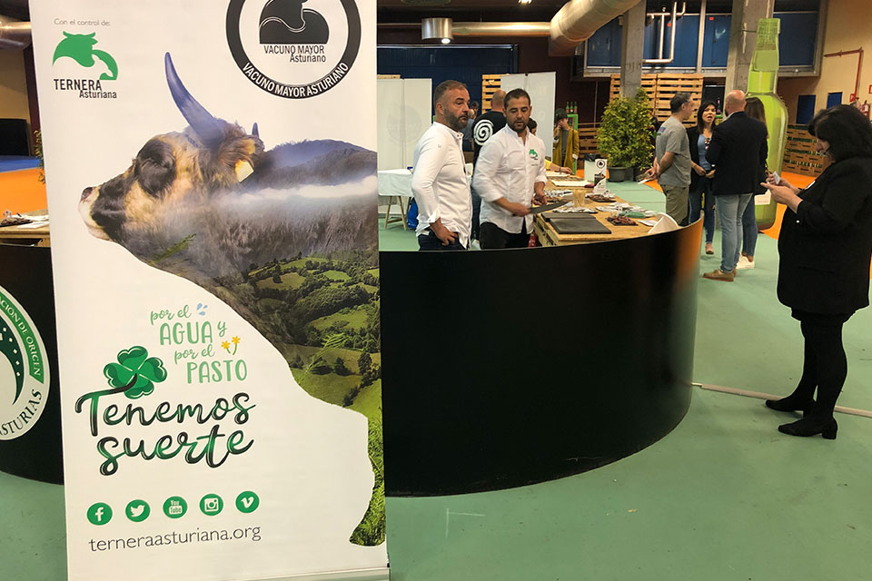 Ternera Asturiana en el Salón de la Sidra