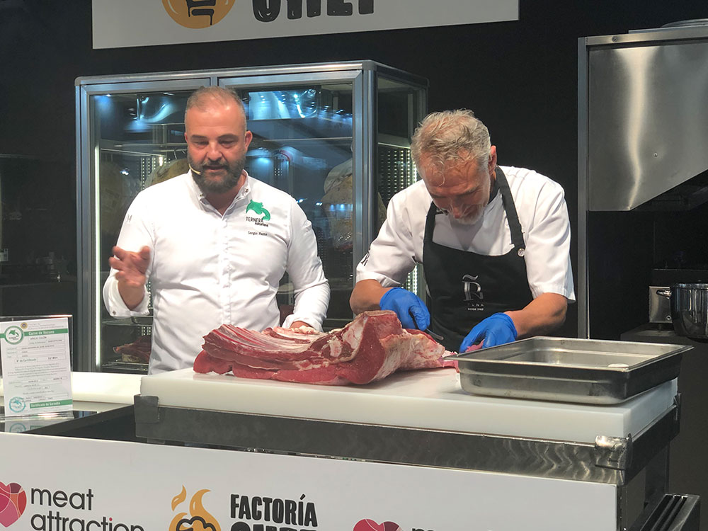 Aguja de Vaca Asturiana y Falda de Ternera Asturiana acaparan la atención en la Factoría Chef de Meat Attraction