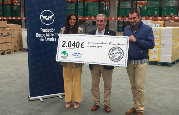 Ternera Asturiana y la Central Lechera donan la recaudación íntegra de la venta de cachopinos en FIDMA al Banco de Alimentos de Asturias