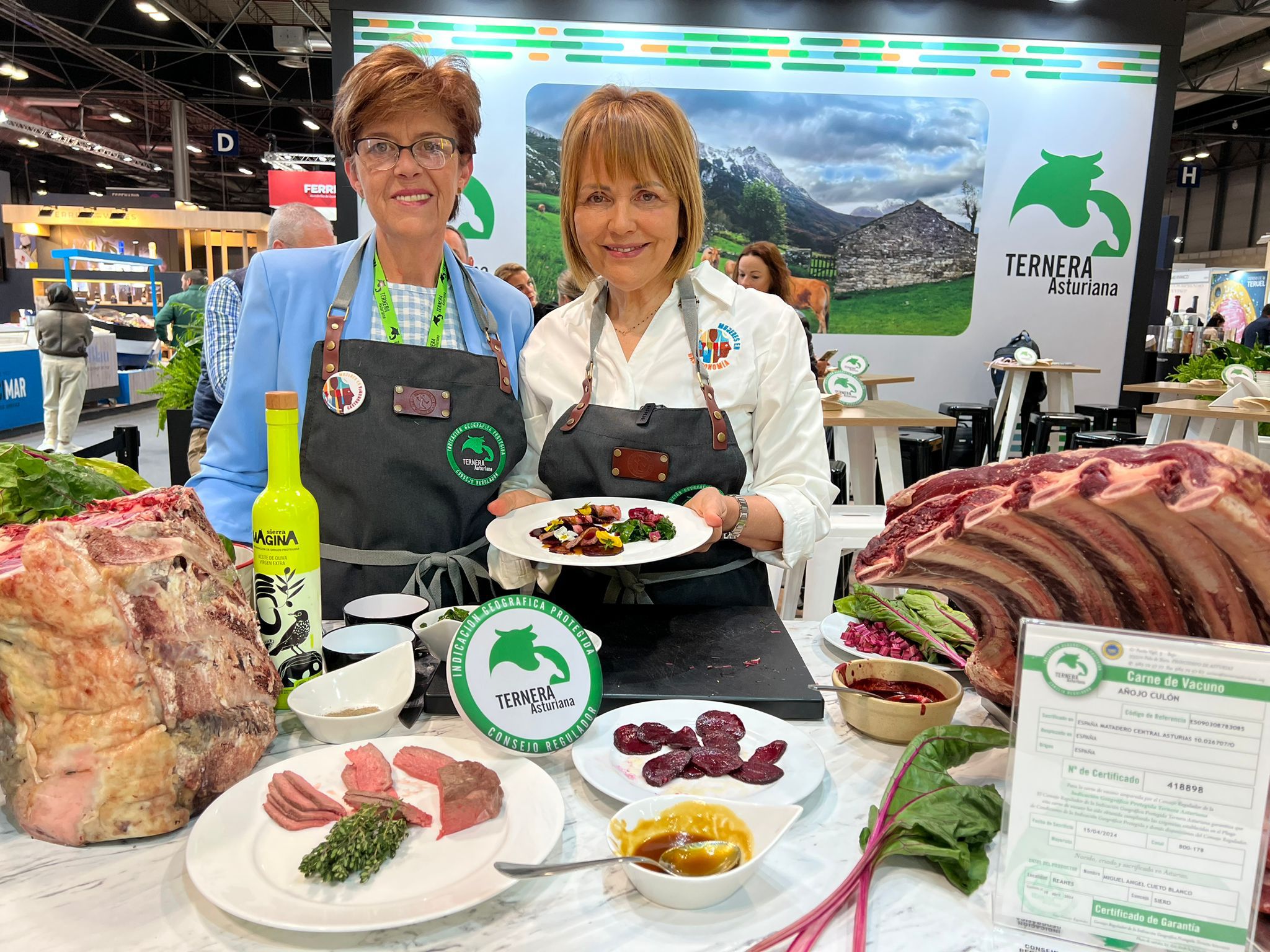 “Ternera asturiana sobre rojos” en Salón Gourmets:  De la producción primaria a la mesa, pasando por los fogones de una cocinera ganadera y otra con estrella