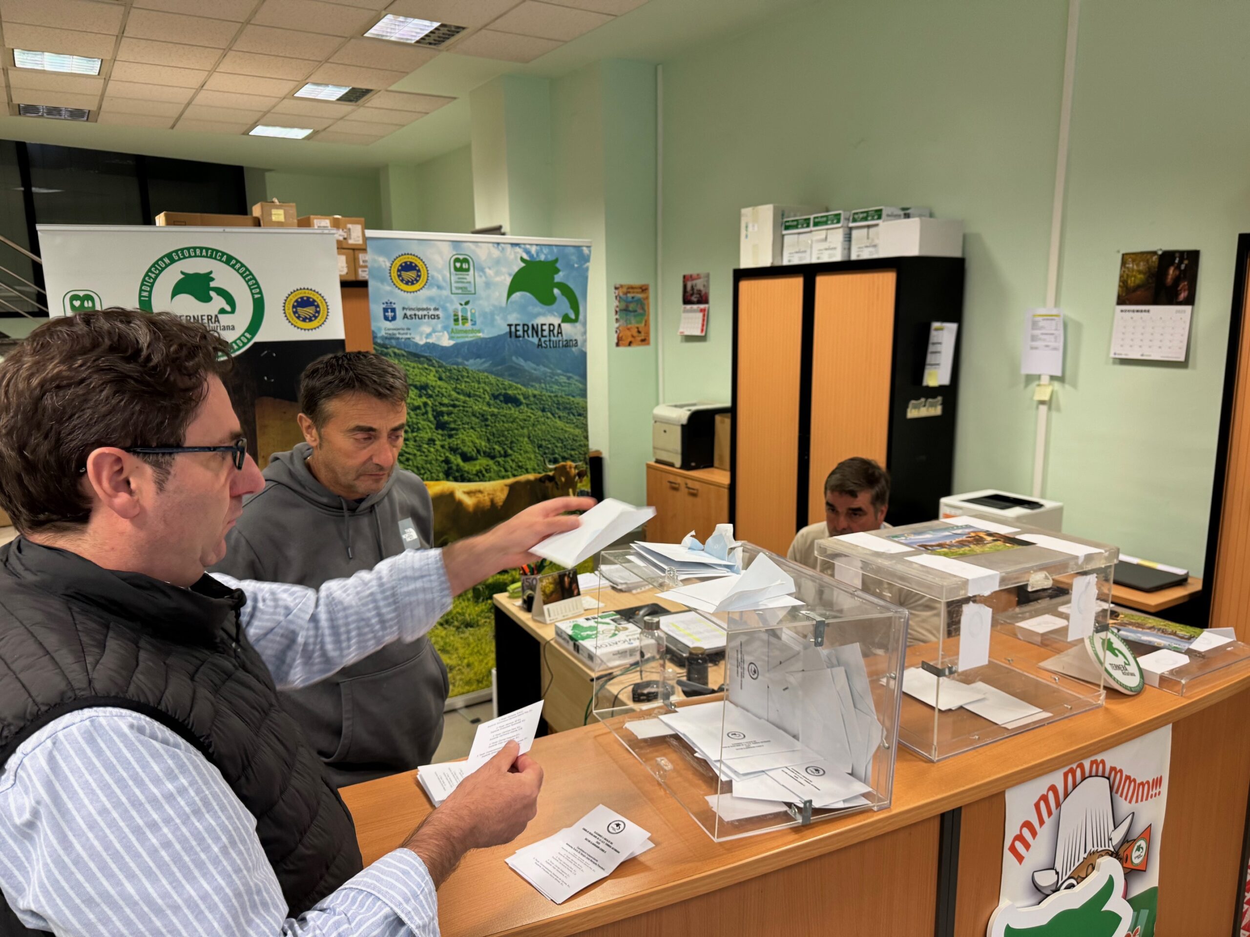 Las candidaturas de Luis Fernando Martínez Barbón y Berdasco e Hijos, proclamadas provisionalmente tras las elecciones al Consejo Regulador de la IGP Ternera Asturiana